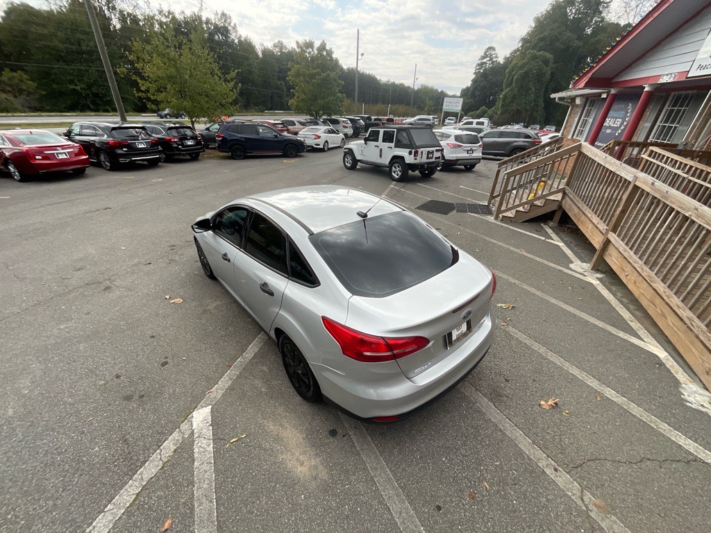 2015 Ford Focus Image 10