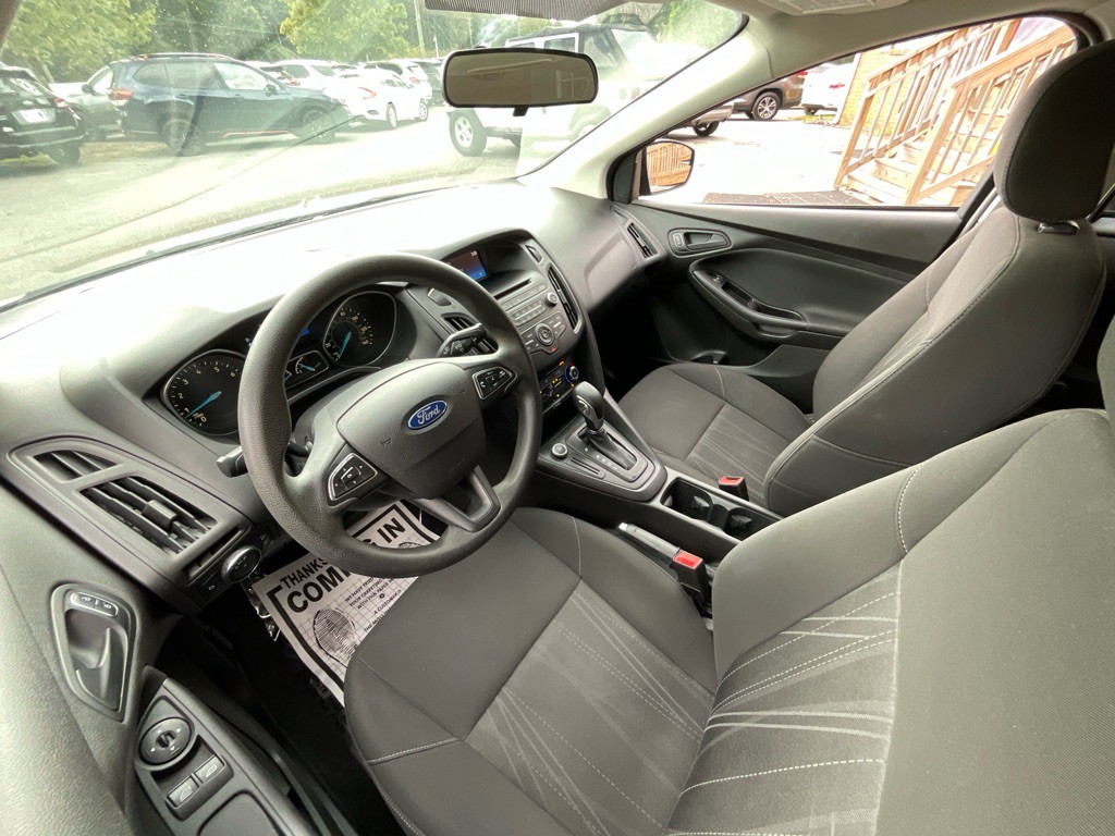 2015 Ford Focus Image 14