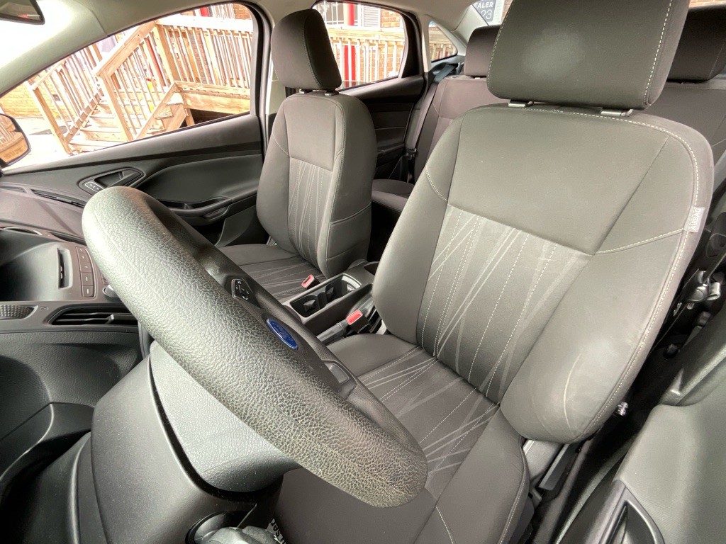 2015 Ford Focus Image 15