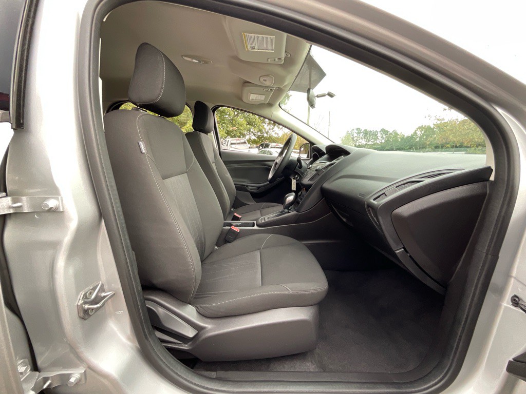 2015 Ford Focus Image 16