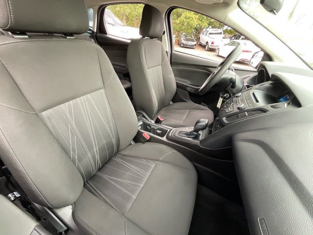 2015 Ford Focus Image 18