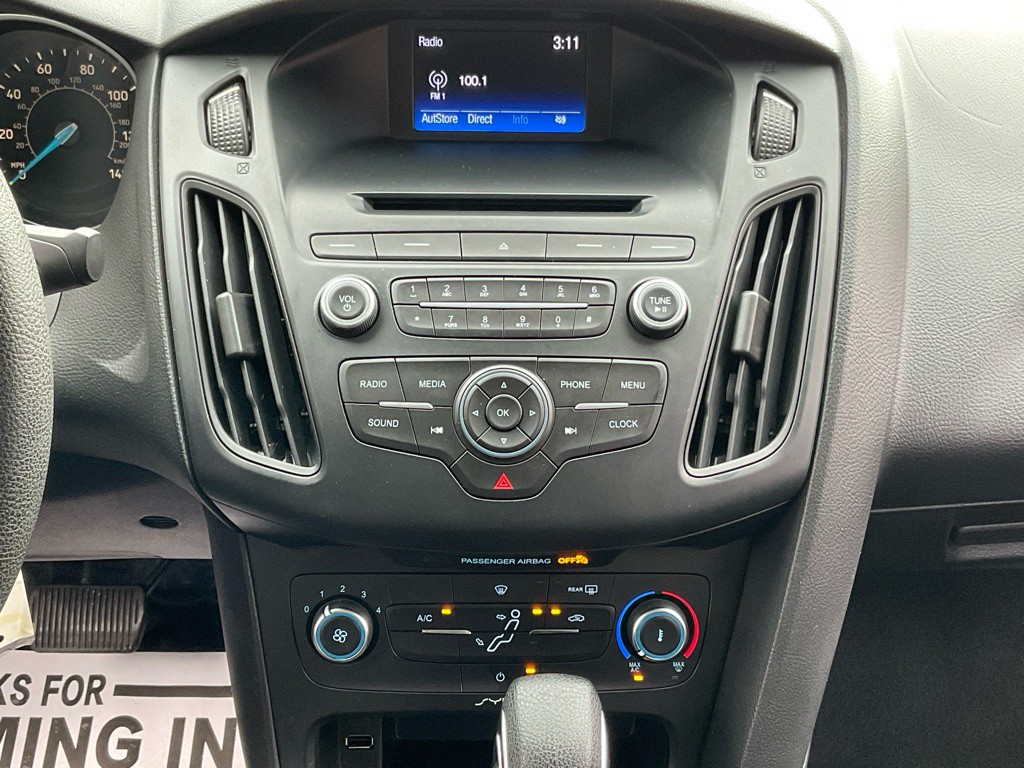 2015 Ford Focus Image 21