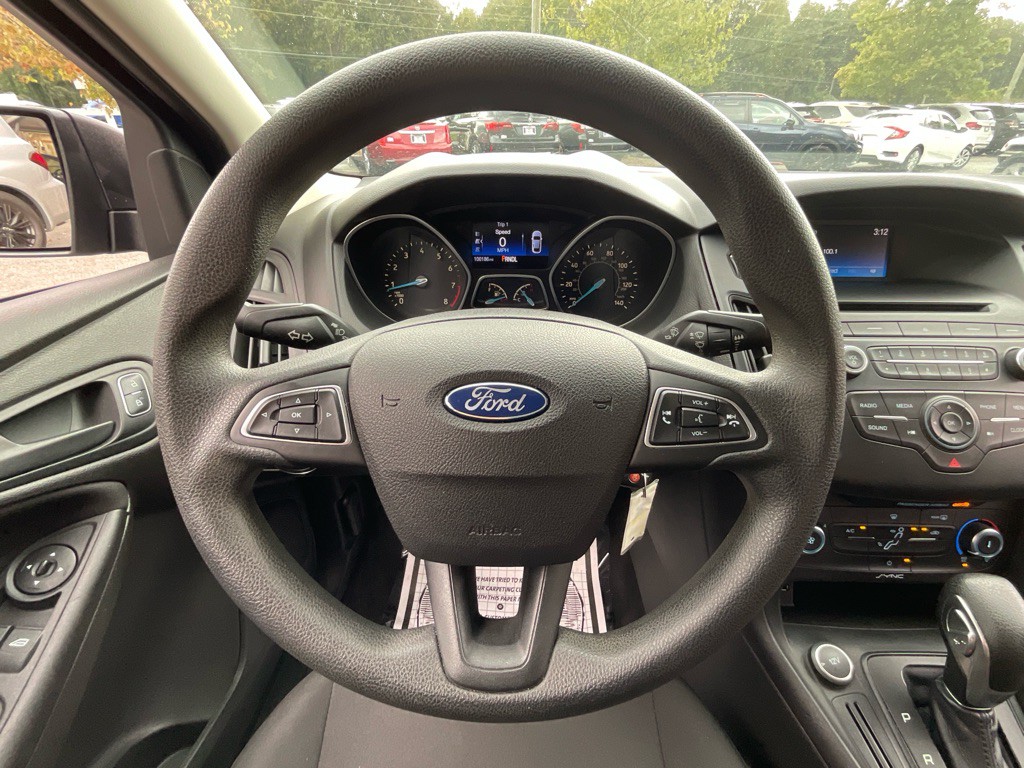 2015 Ford Focus Image 22