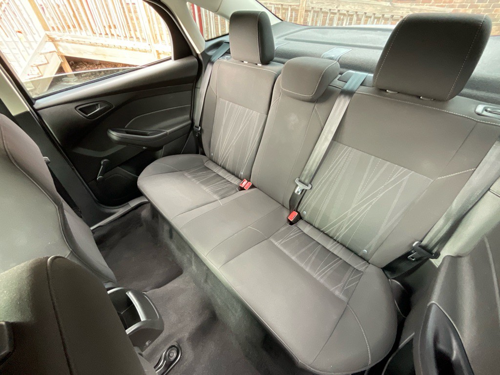 2015 Ford Focus Image 28