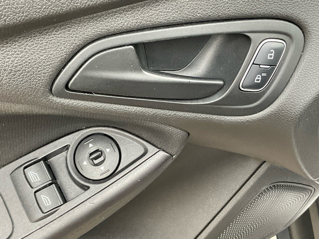 2015 Ford Focus Image 35