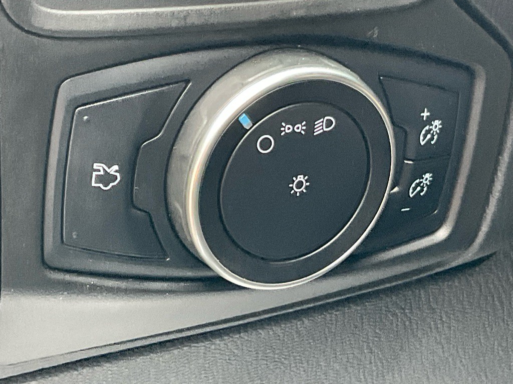 2015 Ford Focus Image 36