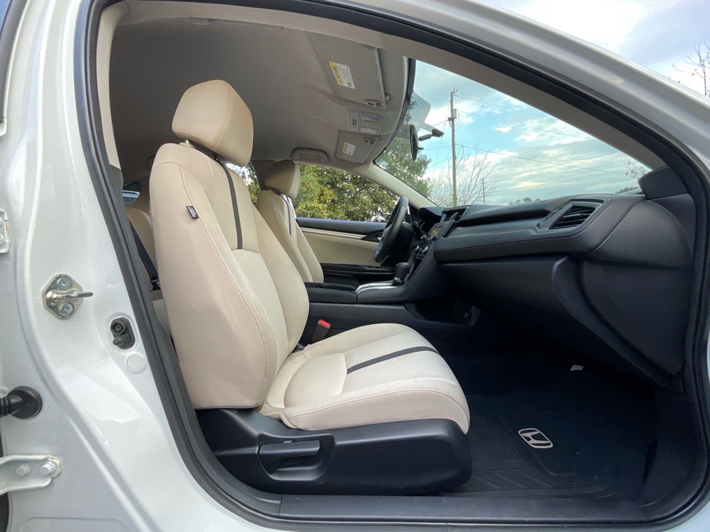 2018 Honda Civic Image 16