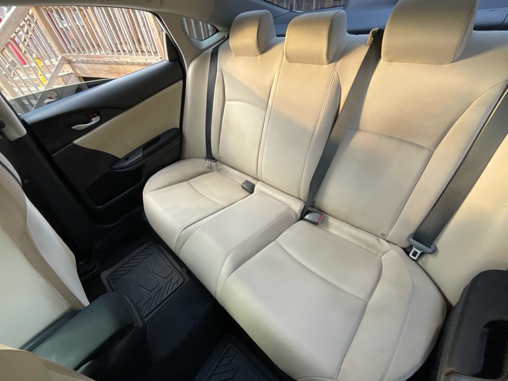 2018 Honda Civic Image 27