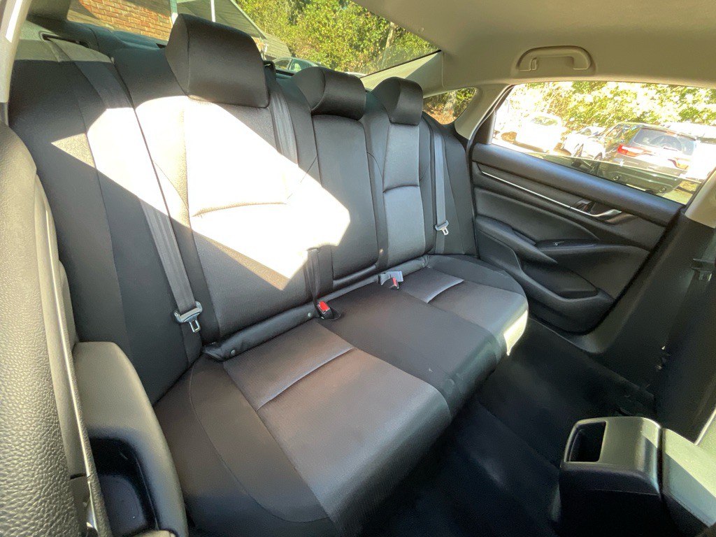 2020 Honda Accord Image 30
