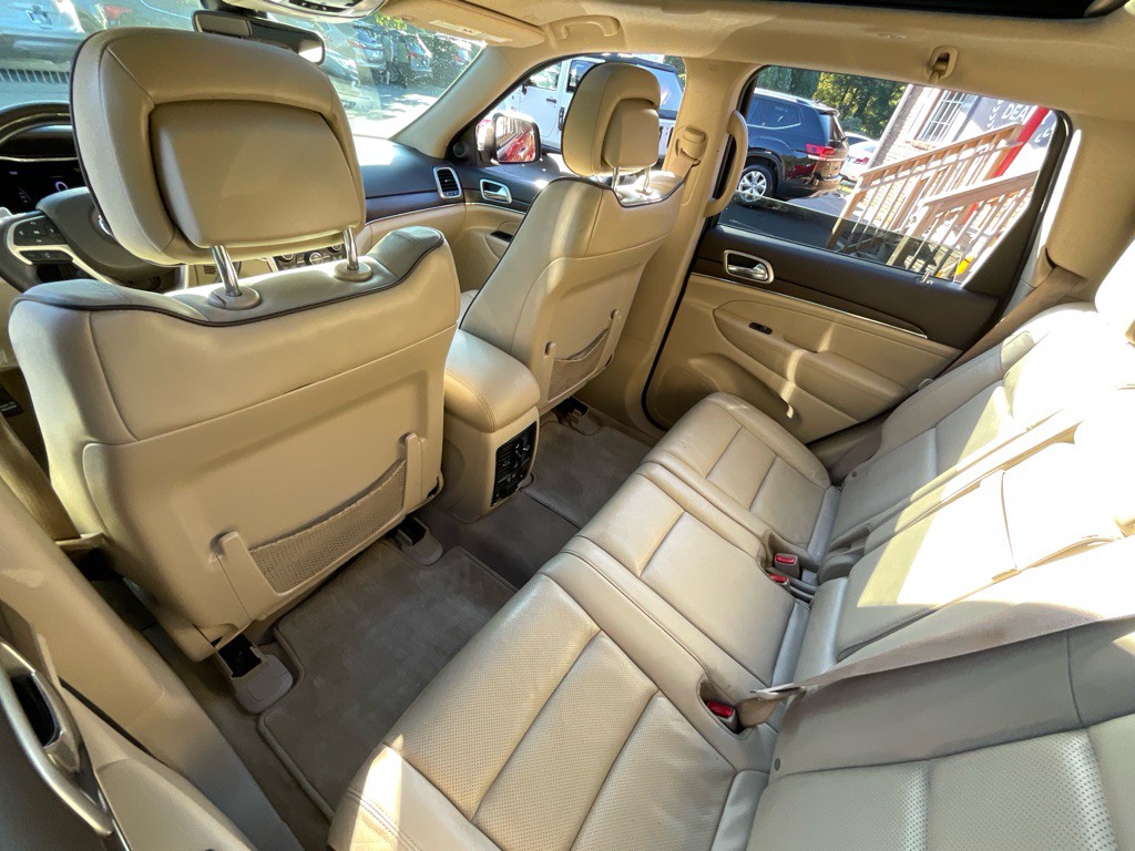 2017 Jeep Grand Cherokee Image 30