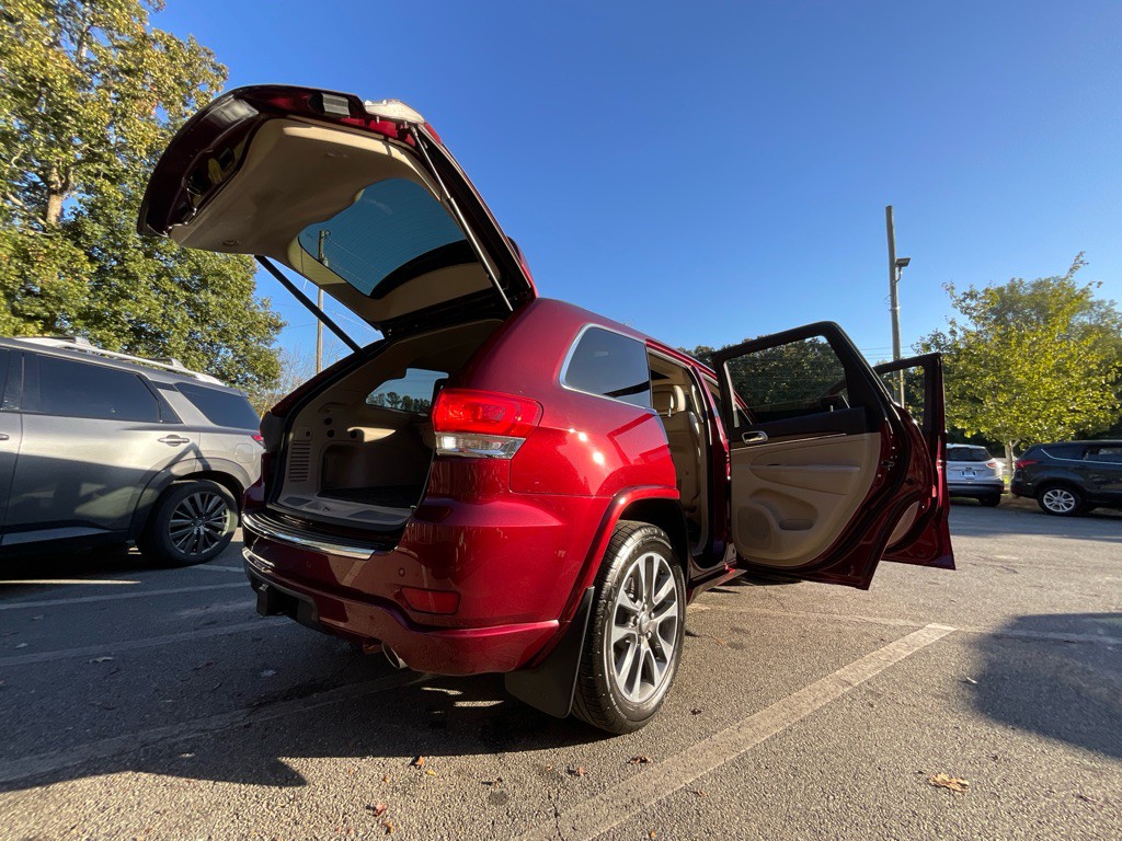 2017 Jeep Grand Cherokee Image 37