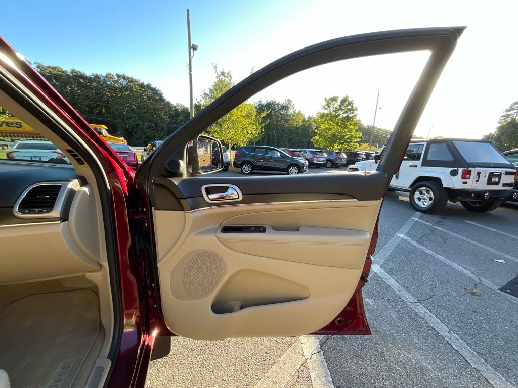 2017 Jeep Grand Cherokee Image 47