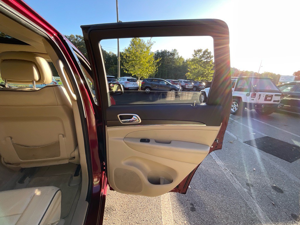 2017 Jeep Grand Cherokee Image 48
