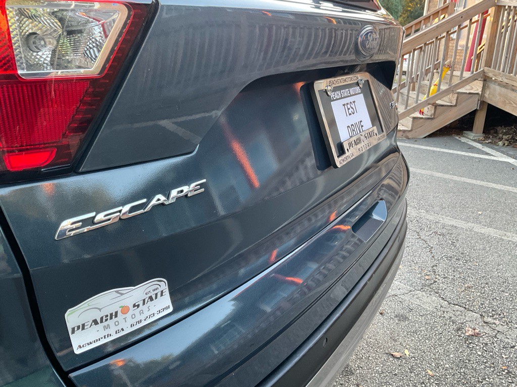 2019 Ford Escape Image 9