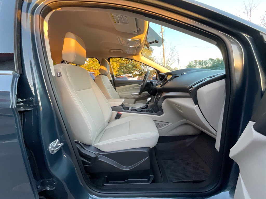 2019 Ford Escape Image 17