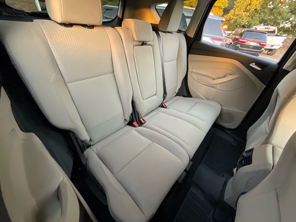 2019 Ford Escape Image 32