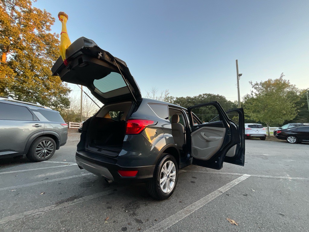 2019 Ford Escape Image 35