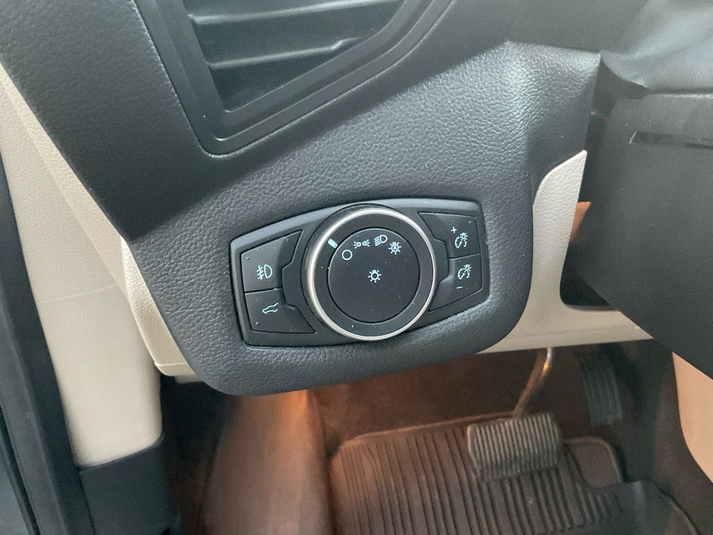 2019 Ford Escape Image 41