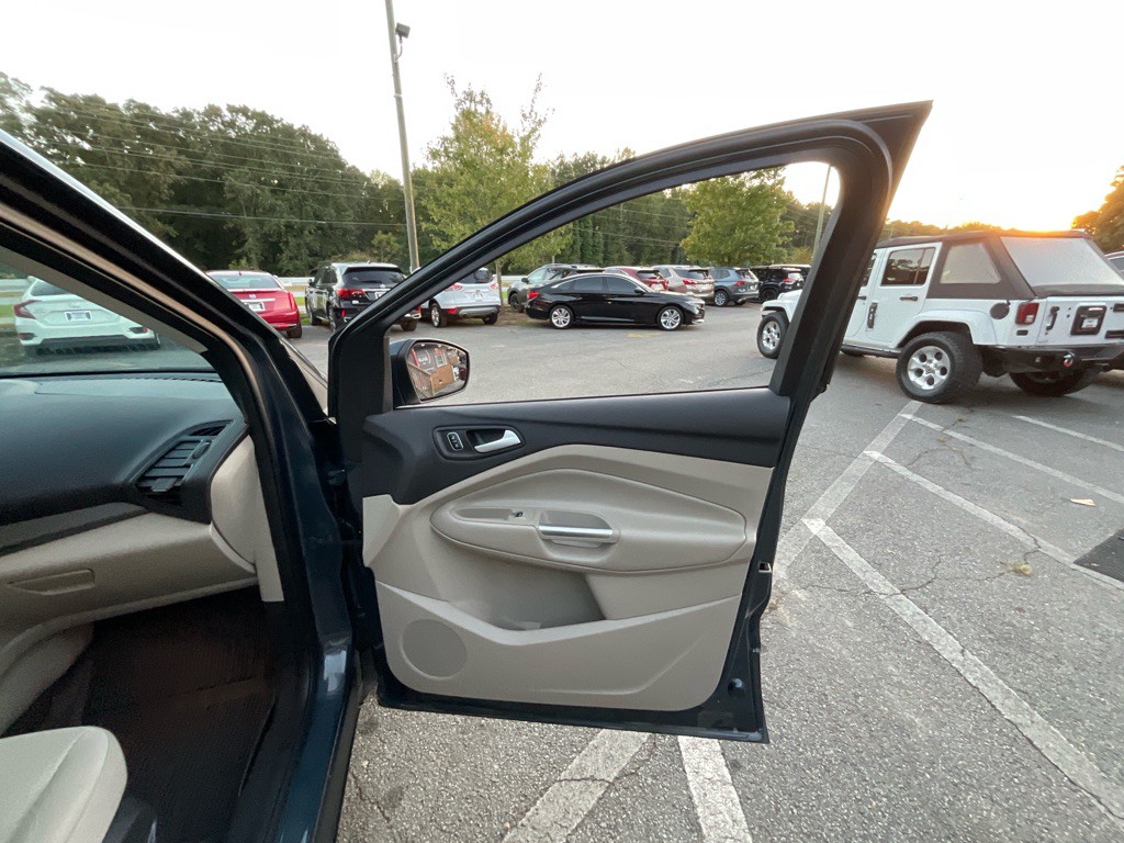 2019 Ford Escape Image 43