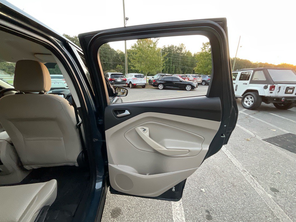 2019 Ford Escape Image 44