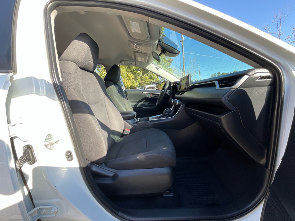 2020 Toyota Rav4 Image 17