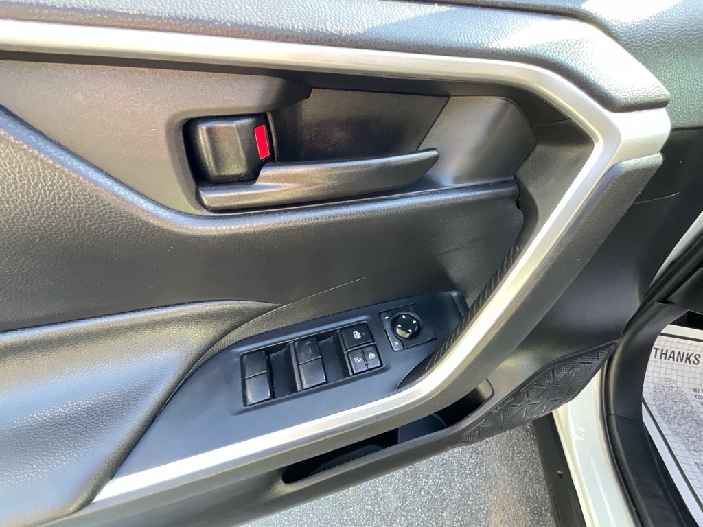 2020 Toyota Rav4 Image 40
