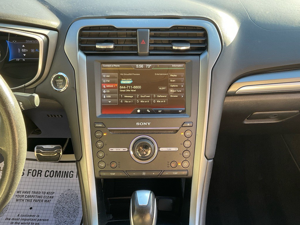 2016 Ford Fusion Image 22