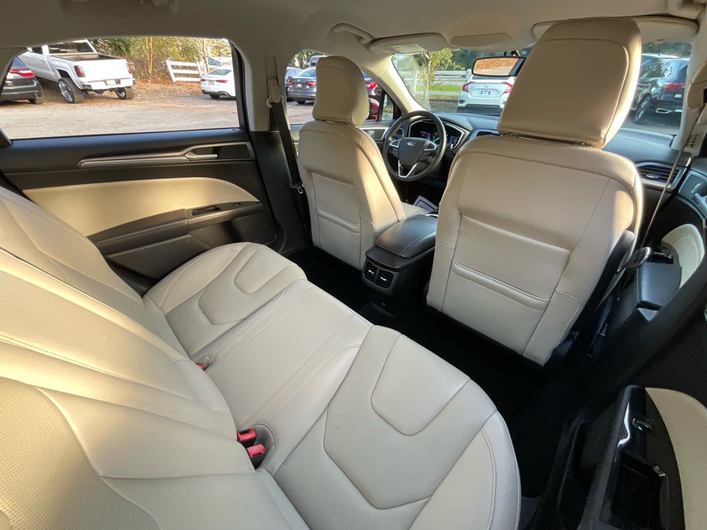 2016 Ford Fusion Image 31