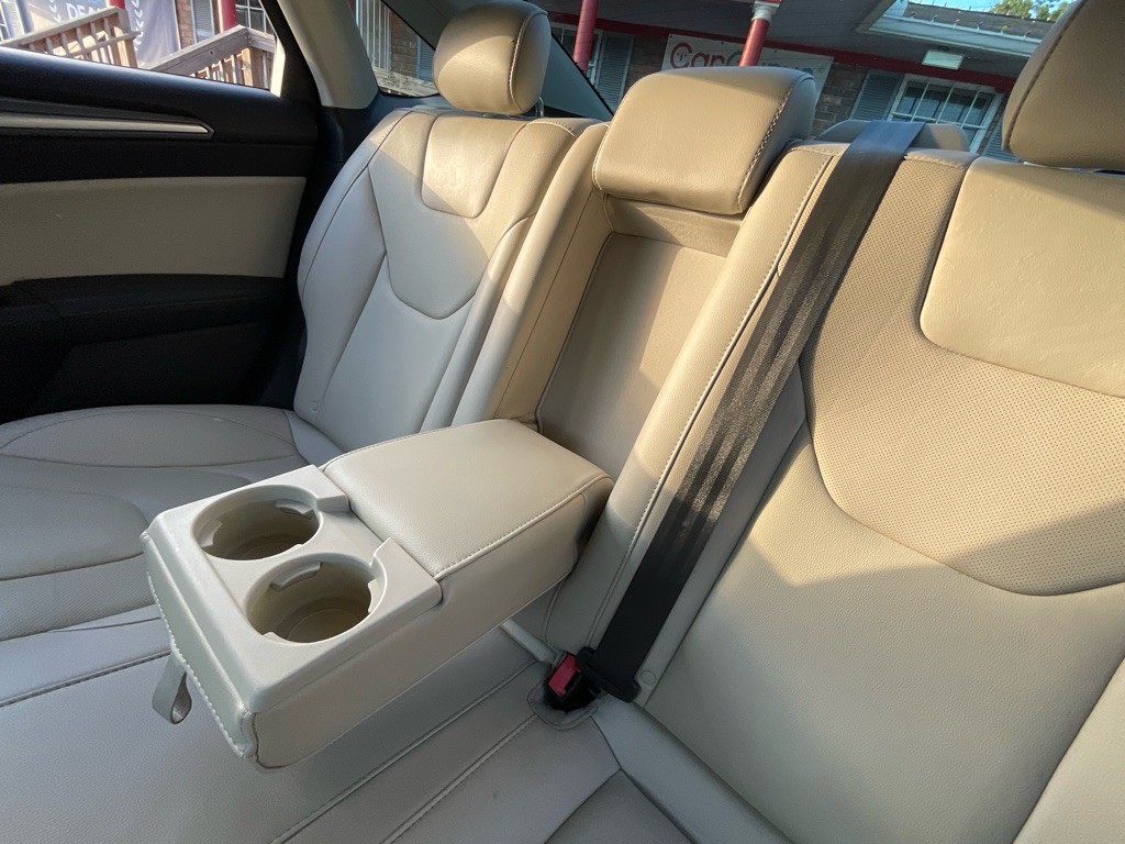 2016 Ford Fusion Image 33