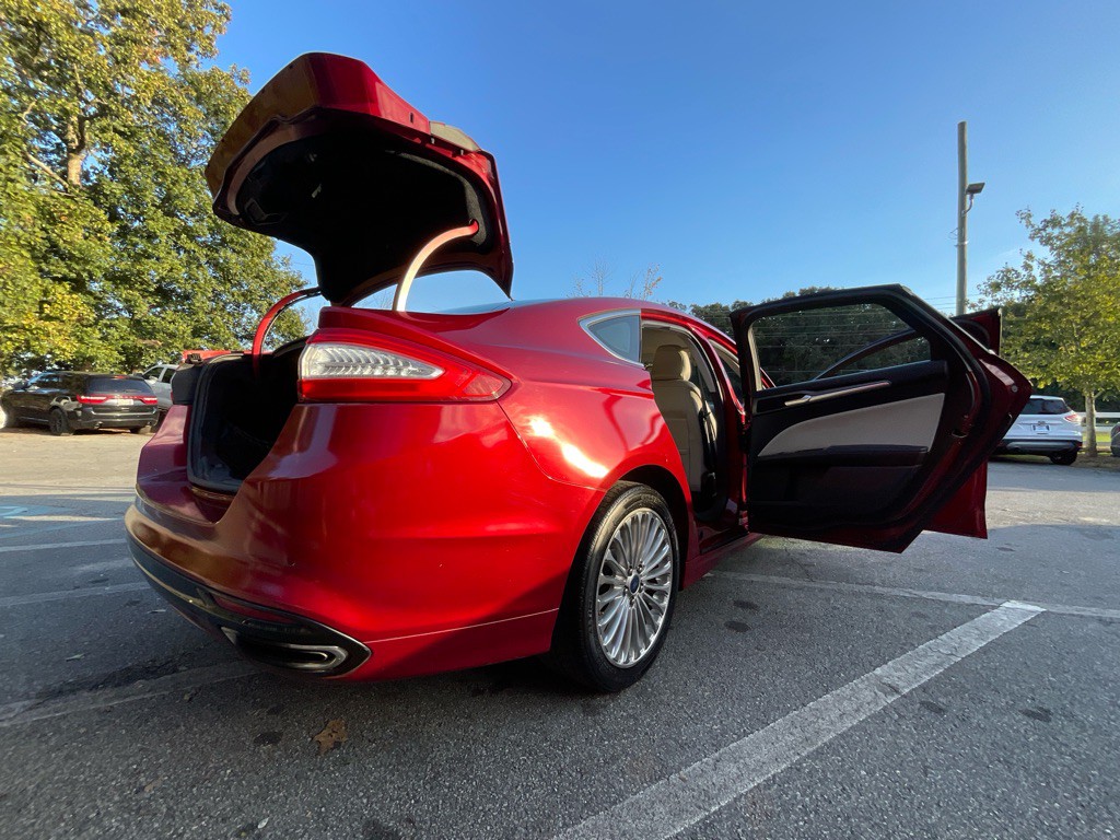 2016 Ford Fusion Image 35