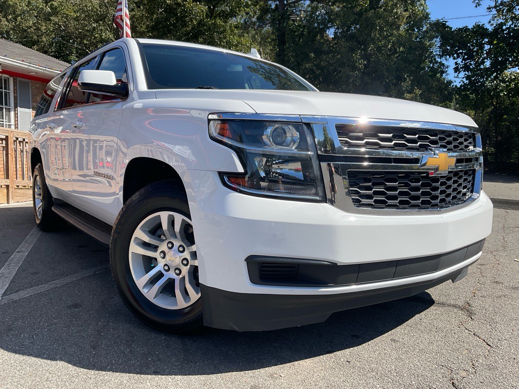 2018 Chevrolet Suburban Image 3