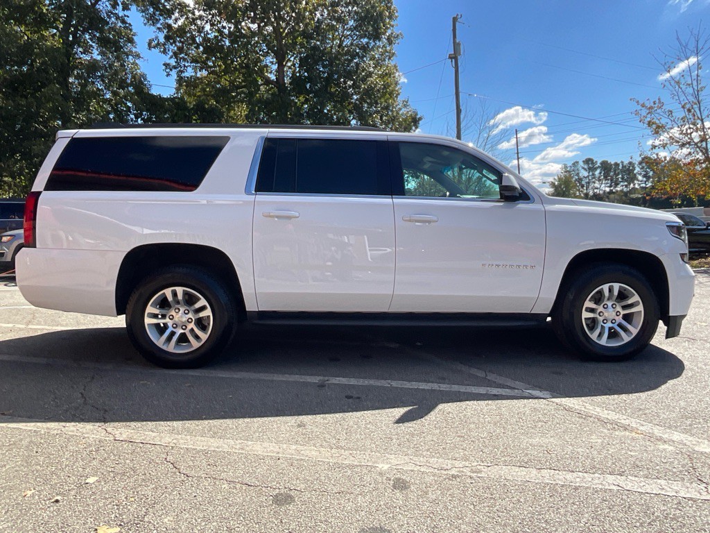 2018 Chevrolet Suburban Image 4