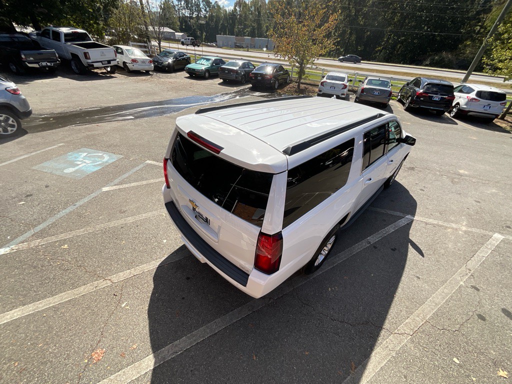 2018 Chevrolet Suburban Image 11