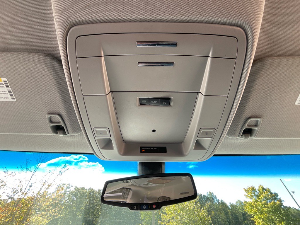 2018 Chevrolet Suburban Image 26