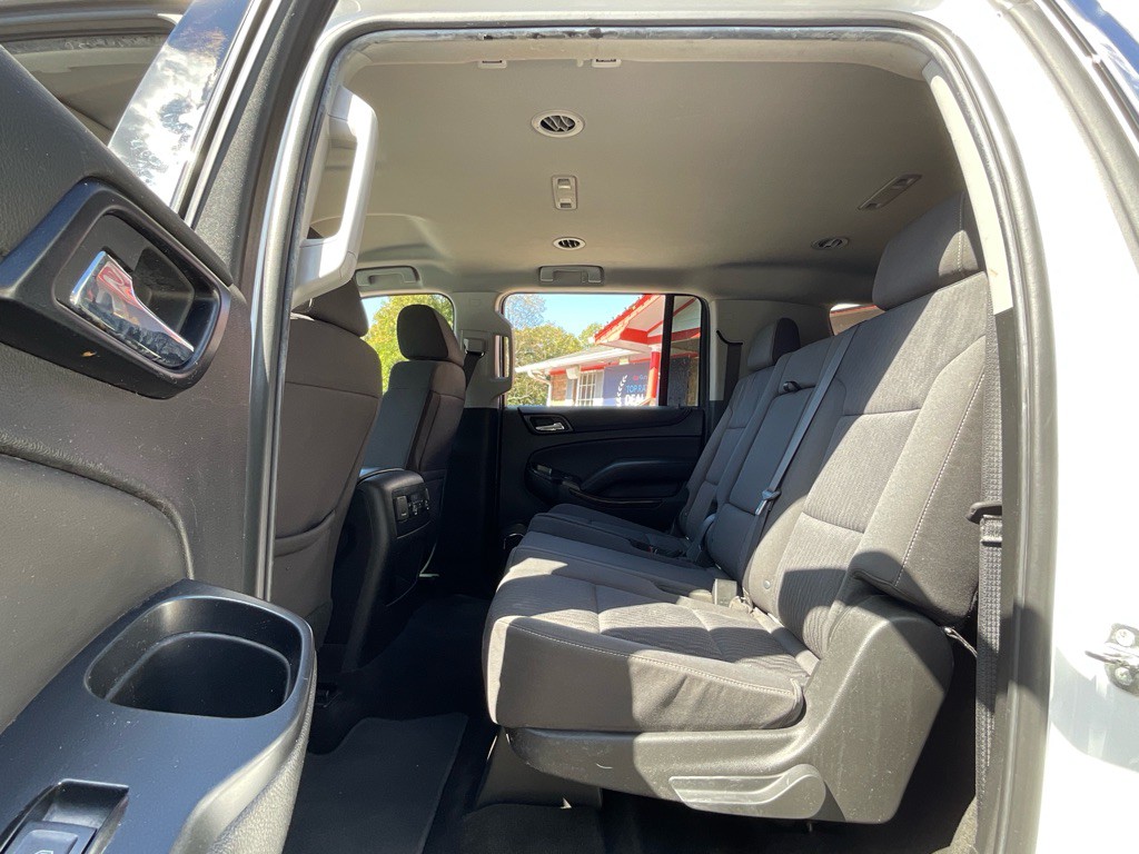 2018 Chevrolet Suburban Image 27