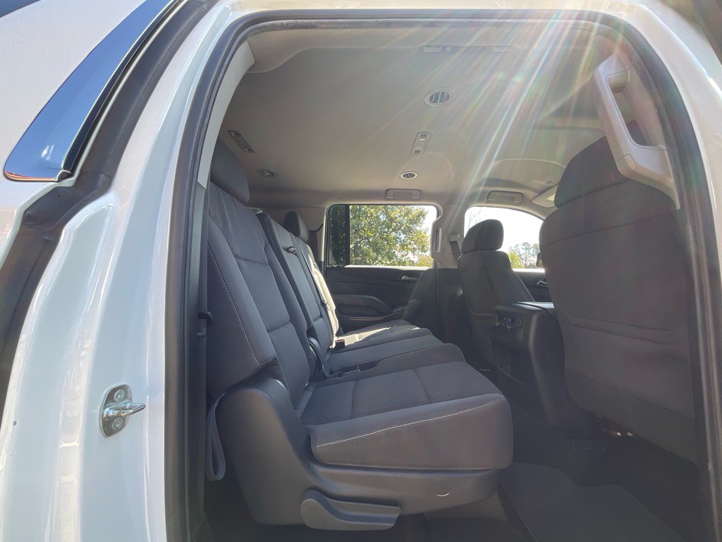 2018 Chevrolet Suburban Image 30