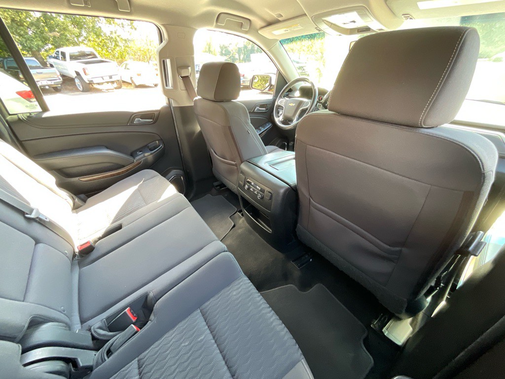 2018 Chevrolet Suburban Image 31