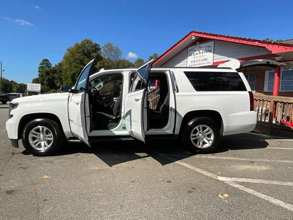 2018 Chevrolet Suburban Image 37