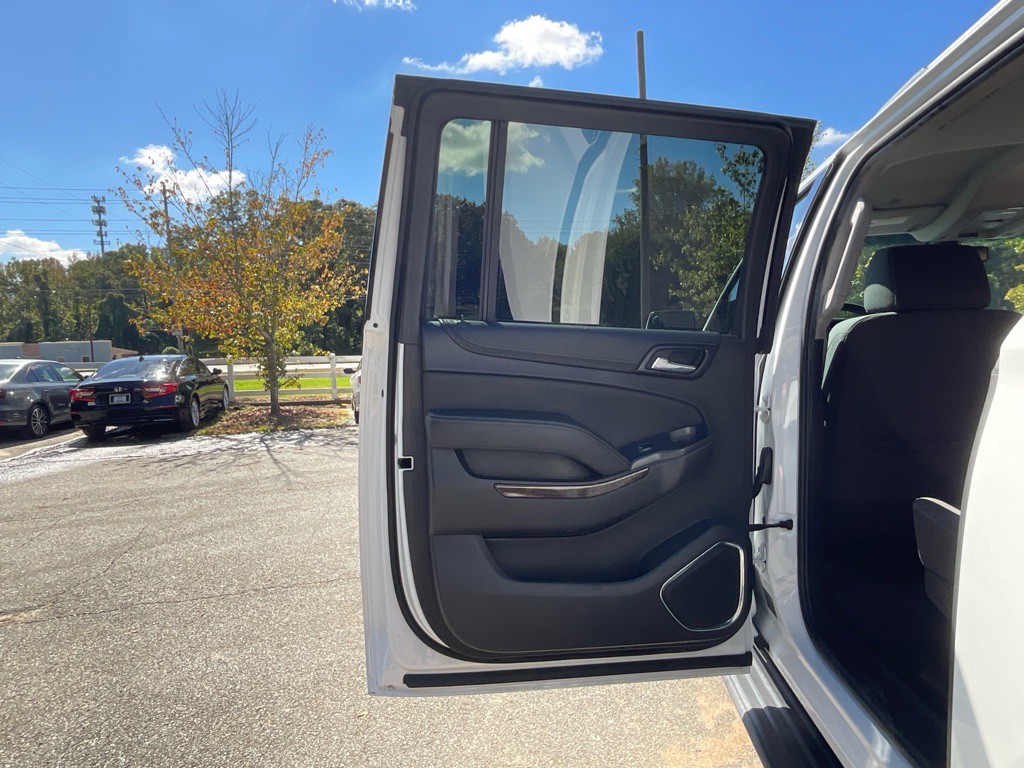 2018 Chevrolet Suburban Image 42