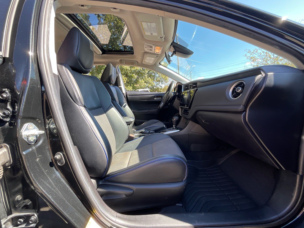 2018 Toyota Corolla Image 16