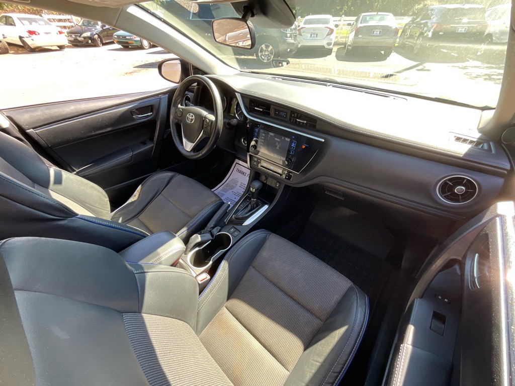 2018 Toyota Corolla Image 17