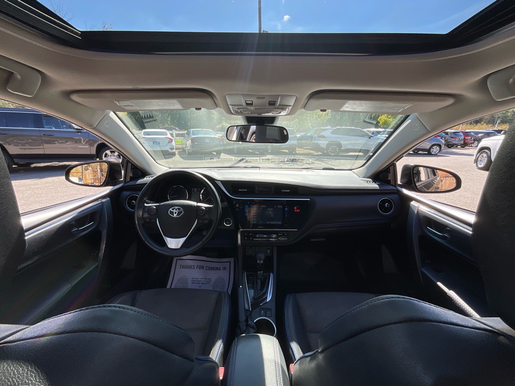 2018 Toyota Corolla Image 18