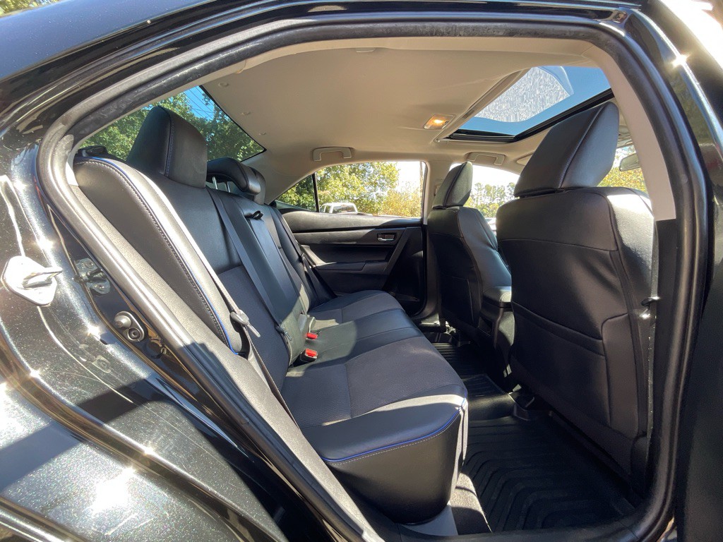 2018 Toyota Corolla Image 29