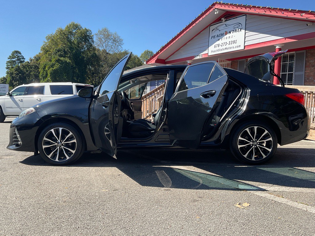 2018 Toyota Corolla Image 33