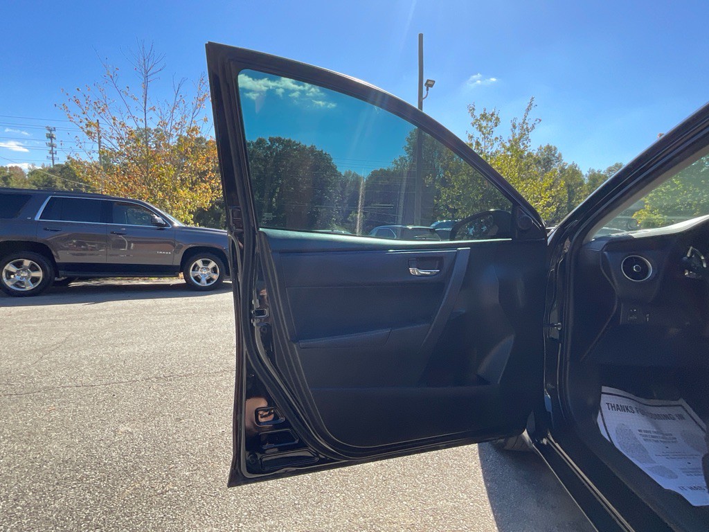 2018 Toyota Corolla Image 35