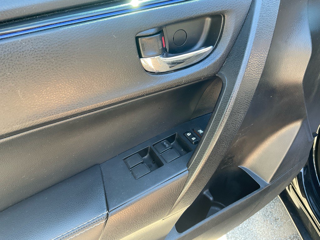 2018 Toyota Corolla Image 36