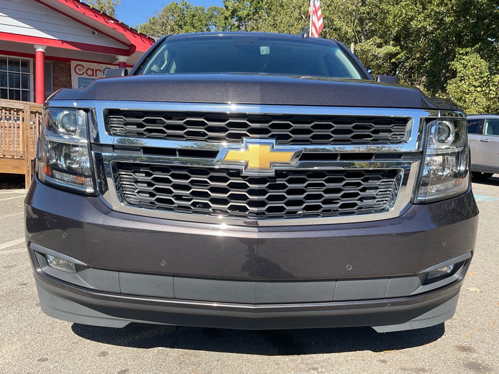 2017 Chevrolet Tahoe Image 2