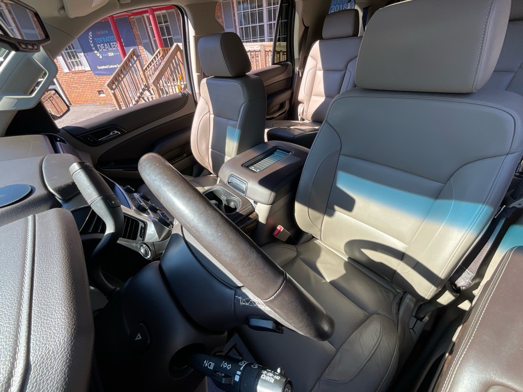 2017 Chevrolet Tahoe Image 16