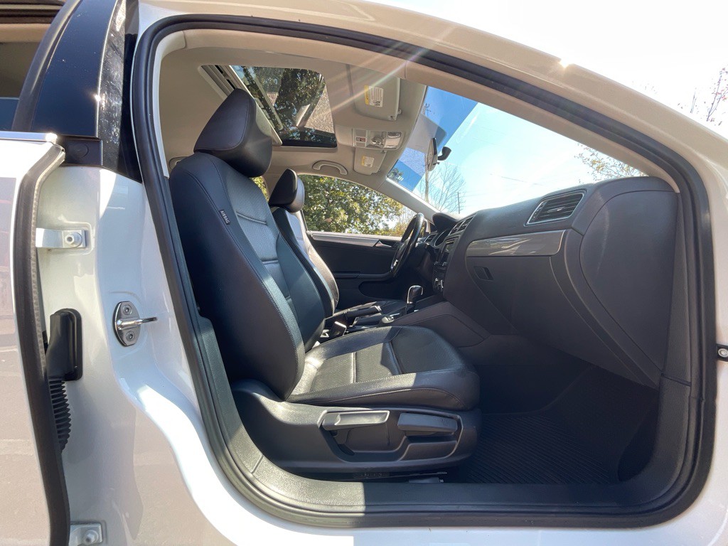2017 Volkswagen Jetta Image 16