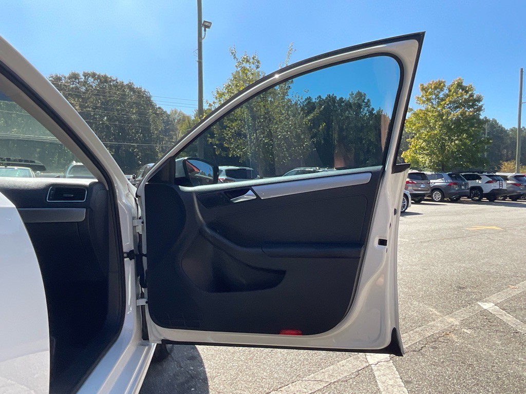 2017 Volkswagen Jetta Image 39